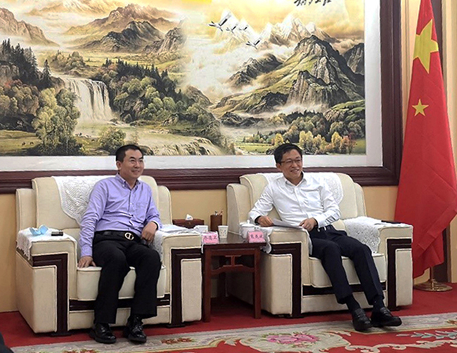 征途国际官网总裁乔德卫造访朔州市长熊燕斌